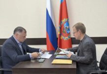 Заместитель Председателя Правительства России Марат Хуснуллин и Губернатор Алтайского края Виктор Томенко обсудили социально-экономическое развитие региона